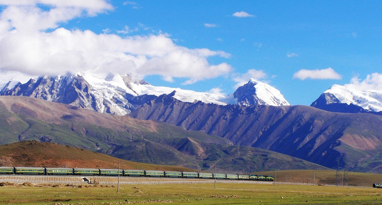 Qinghai-Tibet Railway view
