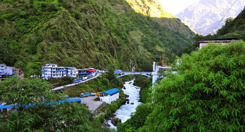 Zhangmu Hafen