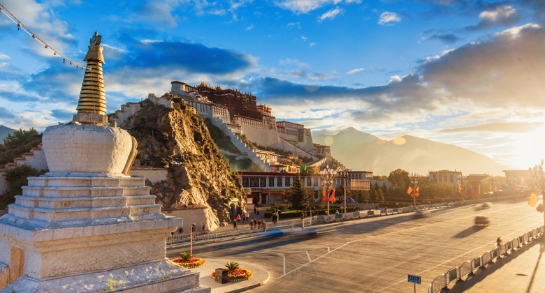 Tibets größtes Symbol - der Potala Palast