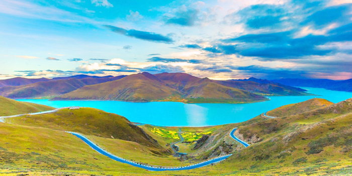 5 Tage Lhasa zum Yamdrok See Kleingruppenreise: Machen Sie eine 360°-Tour und besuchen Sie den einsamsten Tempel der Welt