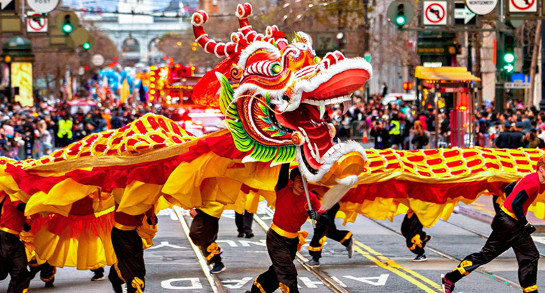  Belebte Straßen während des chinesischen Neujahrs 