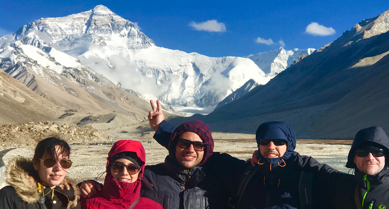 Everest Base Camp im März