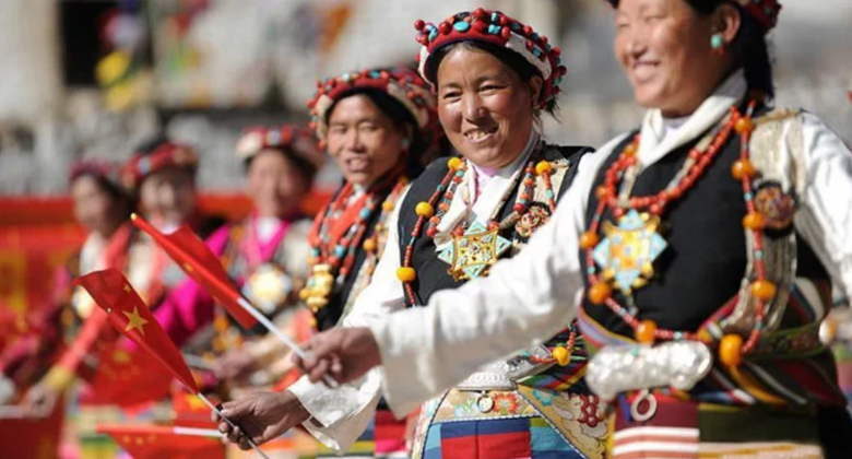 Die Tibeter feierten das traditonelle Losar-Festival