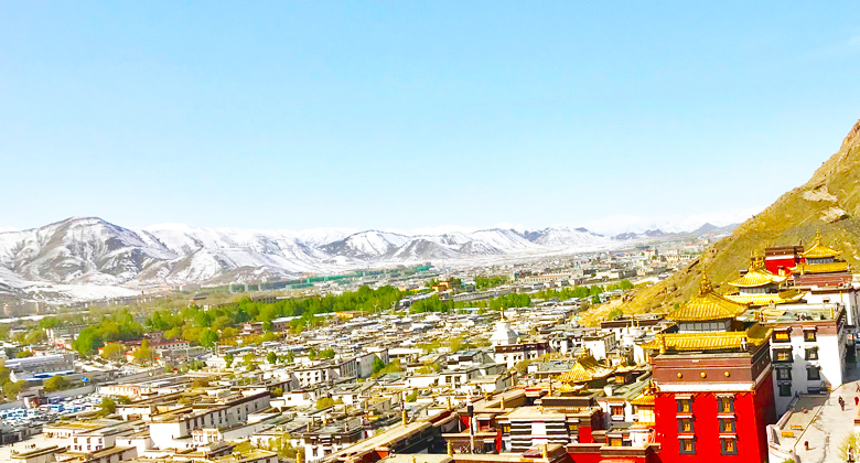 Shigatse im April