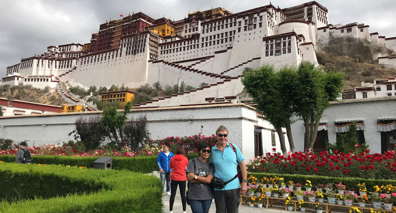 Gutes Wetter vom Potala Palast im Juni