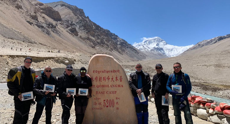 Mount Everest Base Camp im Juni